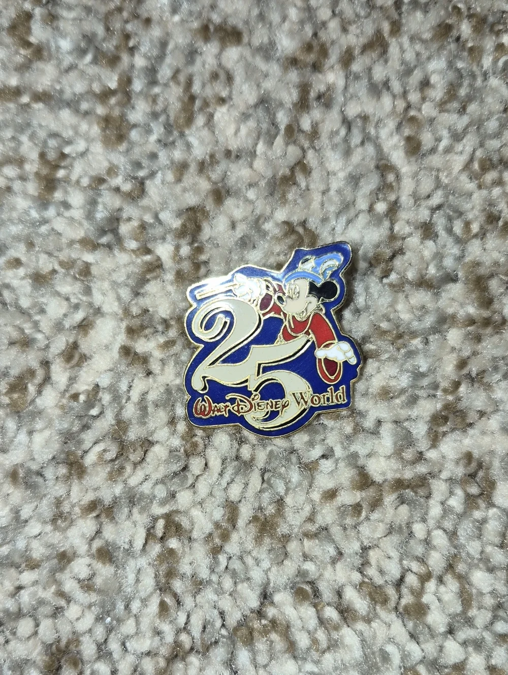 Walt Disney World 25th Anniversary Pin - Vintage